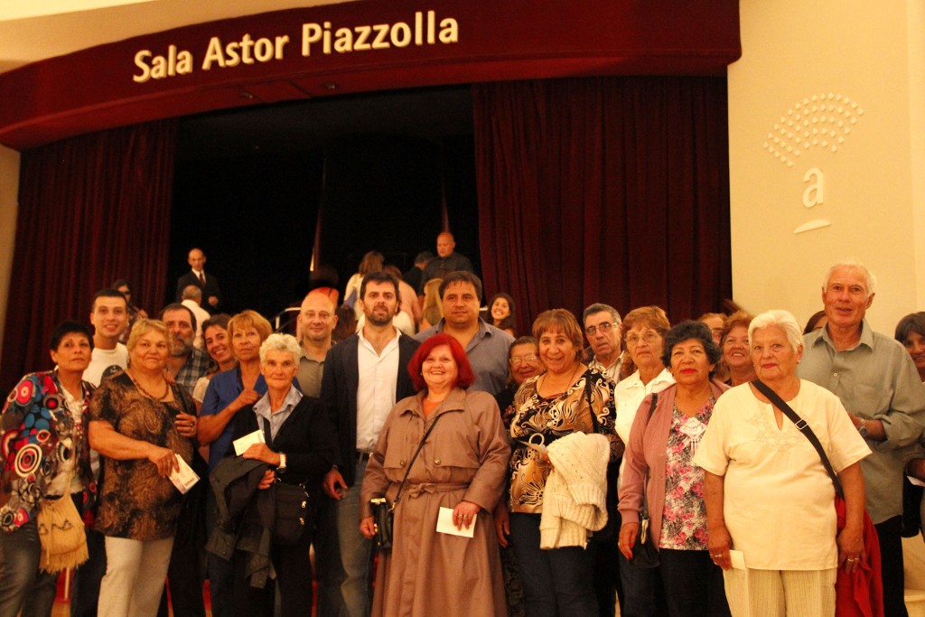 Jubilados acceden y disfrutan los mejores espectáculos en el Auditorium