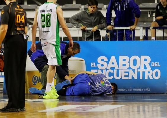 Respira Peñarol: Brussino sufrió un esguince de tobillo