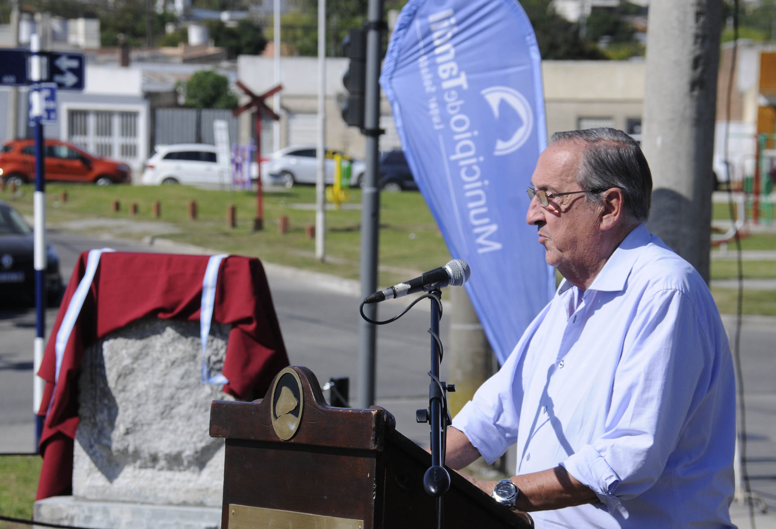 Tandil: El primer intendente de la democracia recuperada, Don Américo Reynoso tuvo su merecido homenaje