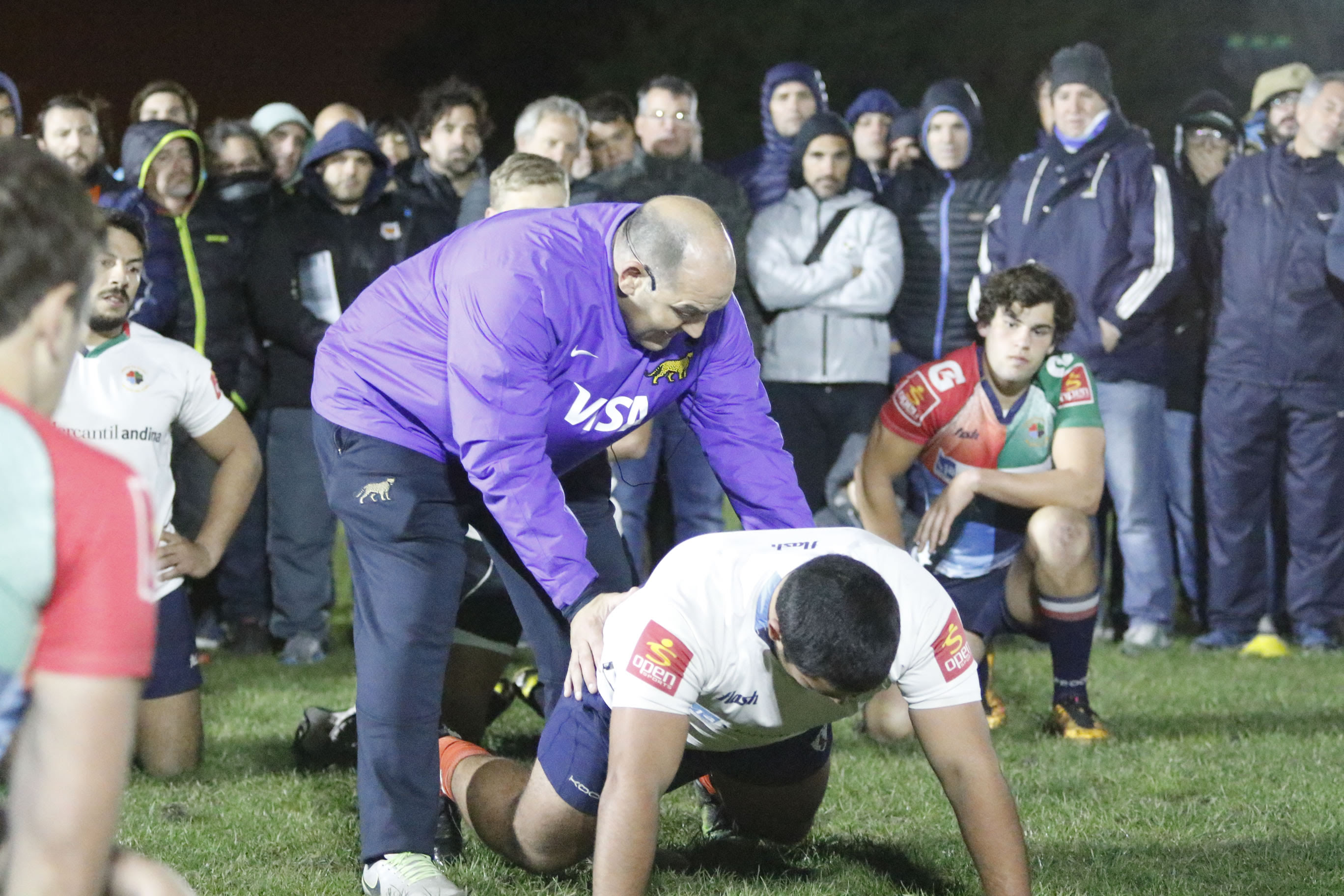 La UAR pasó por Mar del Plata: Ante una multitud, este lunes se realizó en las instalaciones del club Pueyerredón una clínica para jugadores de rugby de nuestra ciudad