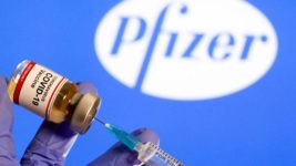 La eficacia de la vacuna Pfizer supera el 95%, pero decae si se recibe solo una dosis