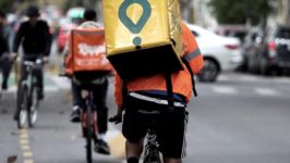 La Provincia sanciona a empresas de delivery y las obliga a tener a repartidores bajo relación de dependencia