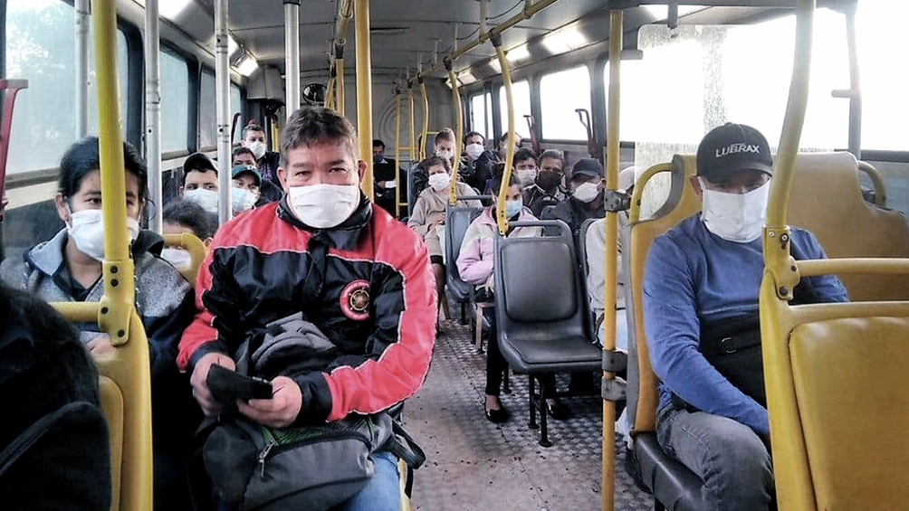 Amplían el cupo de pasajeros que pueden movilizarse en el transporte público