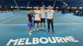 Djokovic: "Quiero quedarme y tratar de competir en el Abierto de Australia"