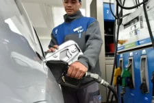 Se agrava el desabastecimiento de combustibles en la ciudad.