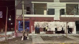 Madrugada: una explosión causó serios daños en un restaurante recién inaugurado en Tandil