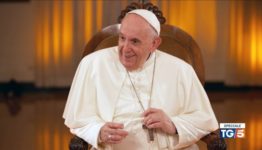 El Papa Francisco: “Se ha declarado la Tercera Guerra Mundial” y "quizás provocada"