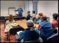 Avanzan con el curso de iniciación apícola para productores en Tandil