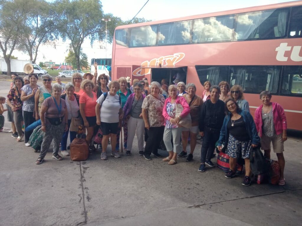 Tandil: Viajes recreativos a balneario San Cayetano de 300 participantes de colonias municipales