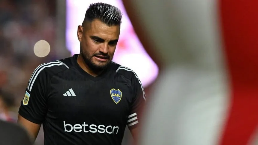 Alarma antes de recibir a Racing: Sergio Romero se hizo estudios en Boca