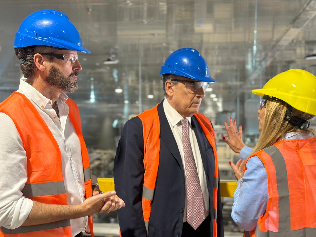 Fernando Muro y Guillermo Francos recorrieron las obras de Lamb Weston