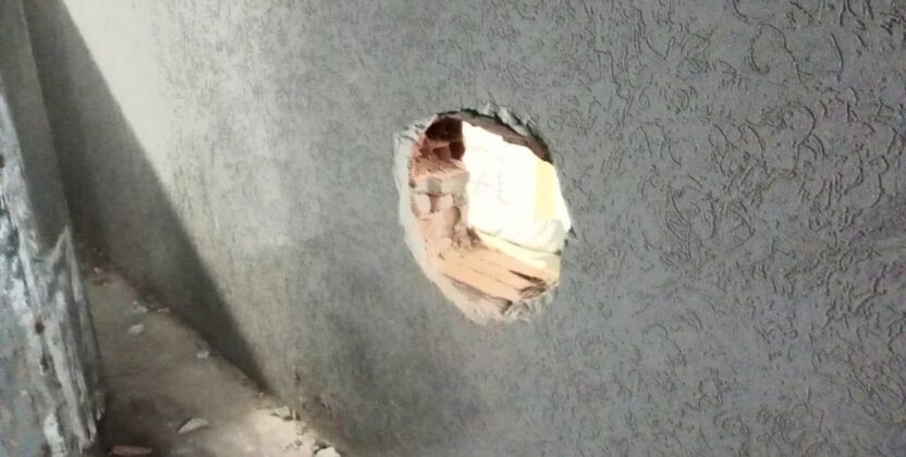 Liniers: se fugaron 17 presos en una comisaría tras hacer un boquete en la pared